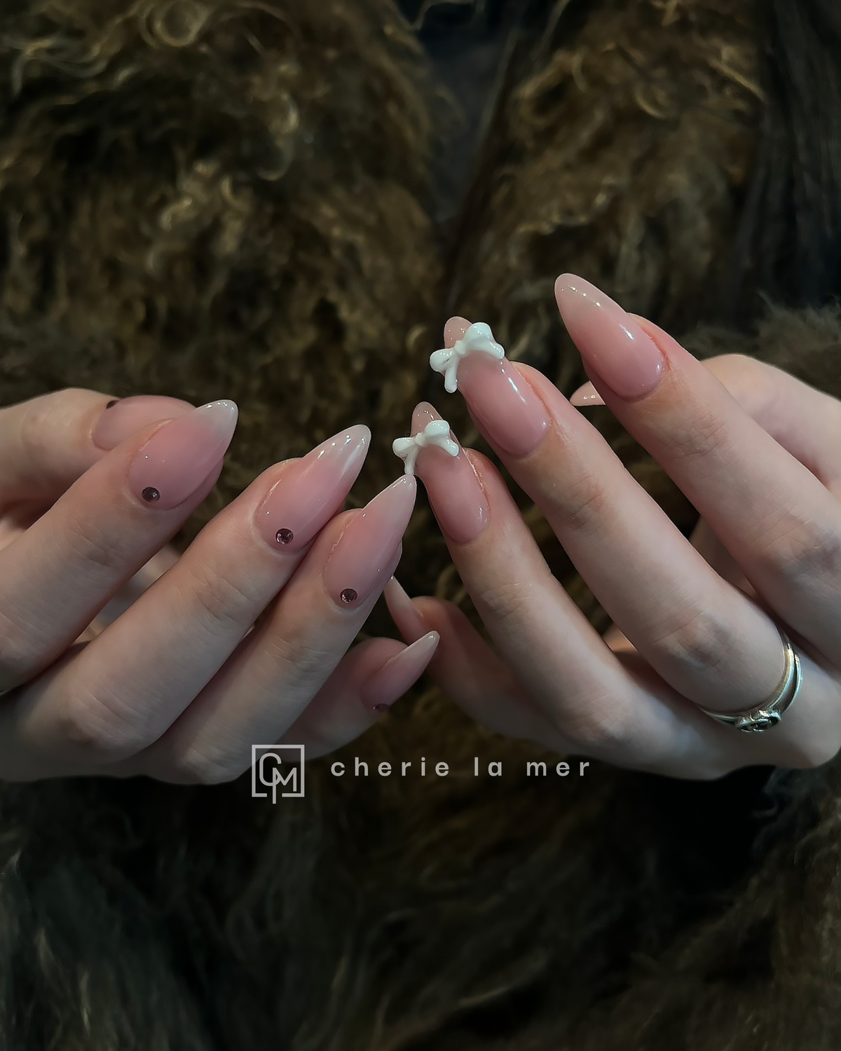 #040 Nude Pink White Ribbon Stone